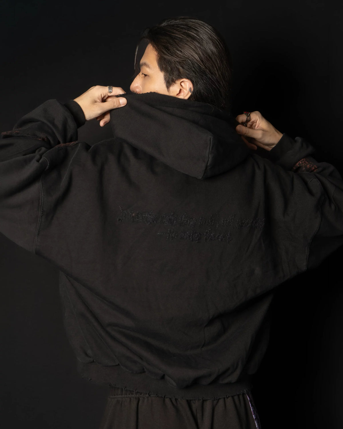 INVICTUS DESTROYED LAYERED ZIP HOODIE / 戰損彈孔雙層連帽外套