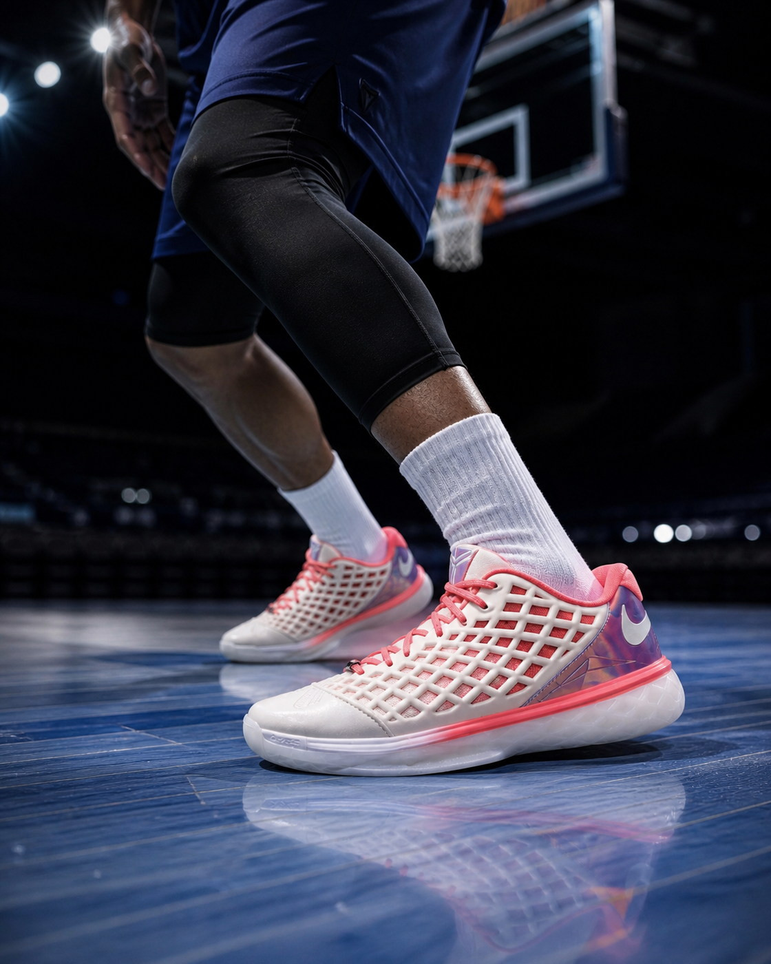 Nike Kobe 3 Low Protro IQ3917-100 粉白虹彩商品圖