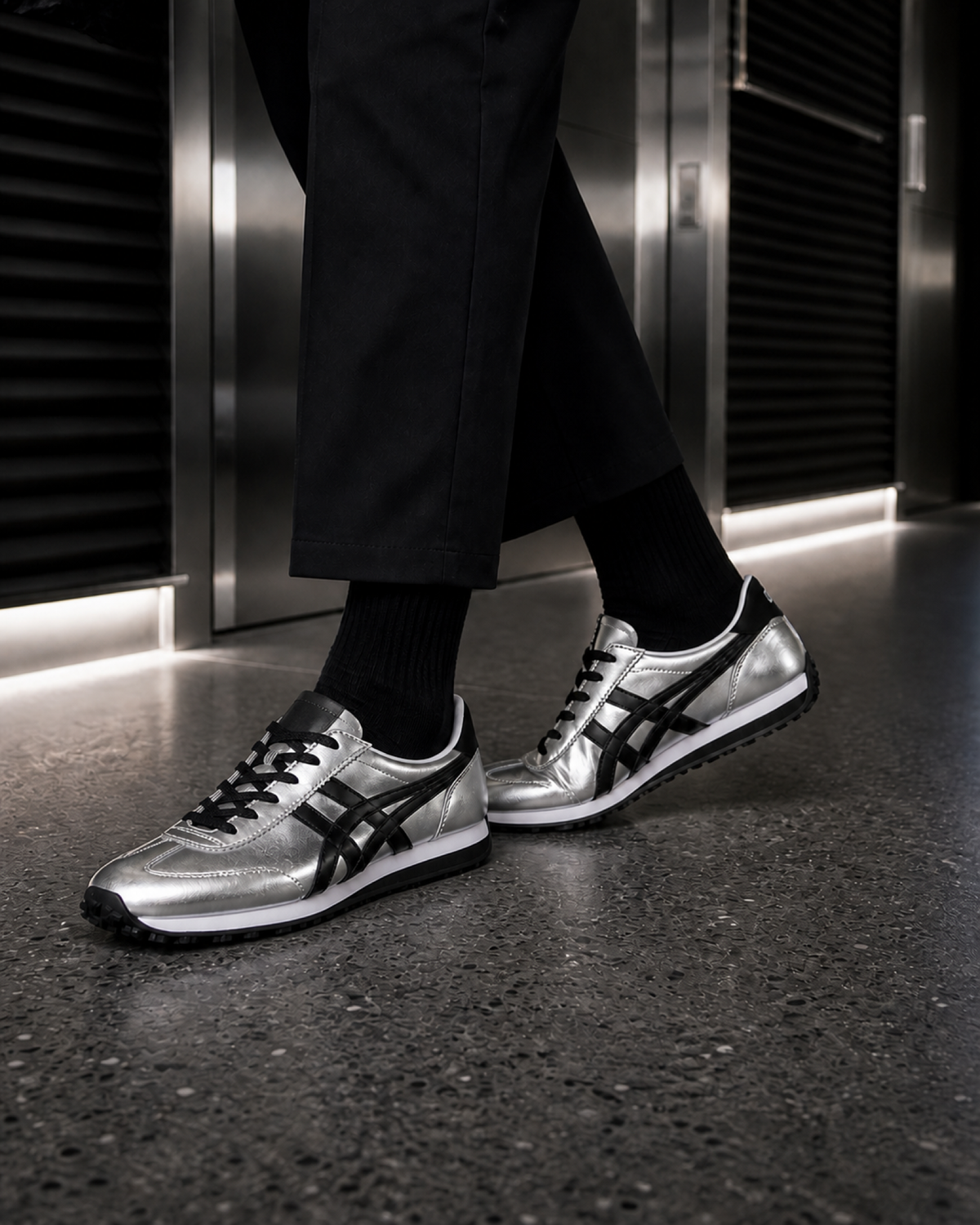Onitsuka Tiger 鬼塚虎 EDR 78 液態銀 黑色 銀黑復古跑鞋 1183C530-020