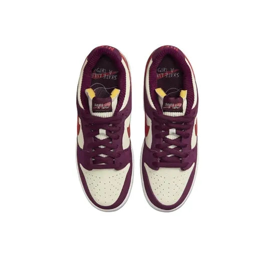 Skate Like a Girl x Nike Dunk SB Low qs DX4589-600 白紫草莓 熊抱哥