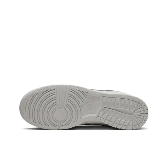 Nike Dunk Low retro SE  certifide fresh  DO9776-001 米灰