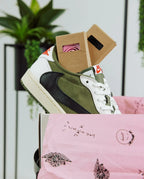 Travis Scott x Air Jordan 1 Low OG "Olive" 2024橄欖綠2.0 男款 DM7866-200 倒鉤