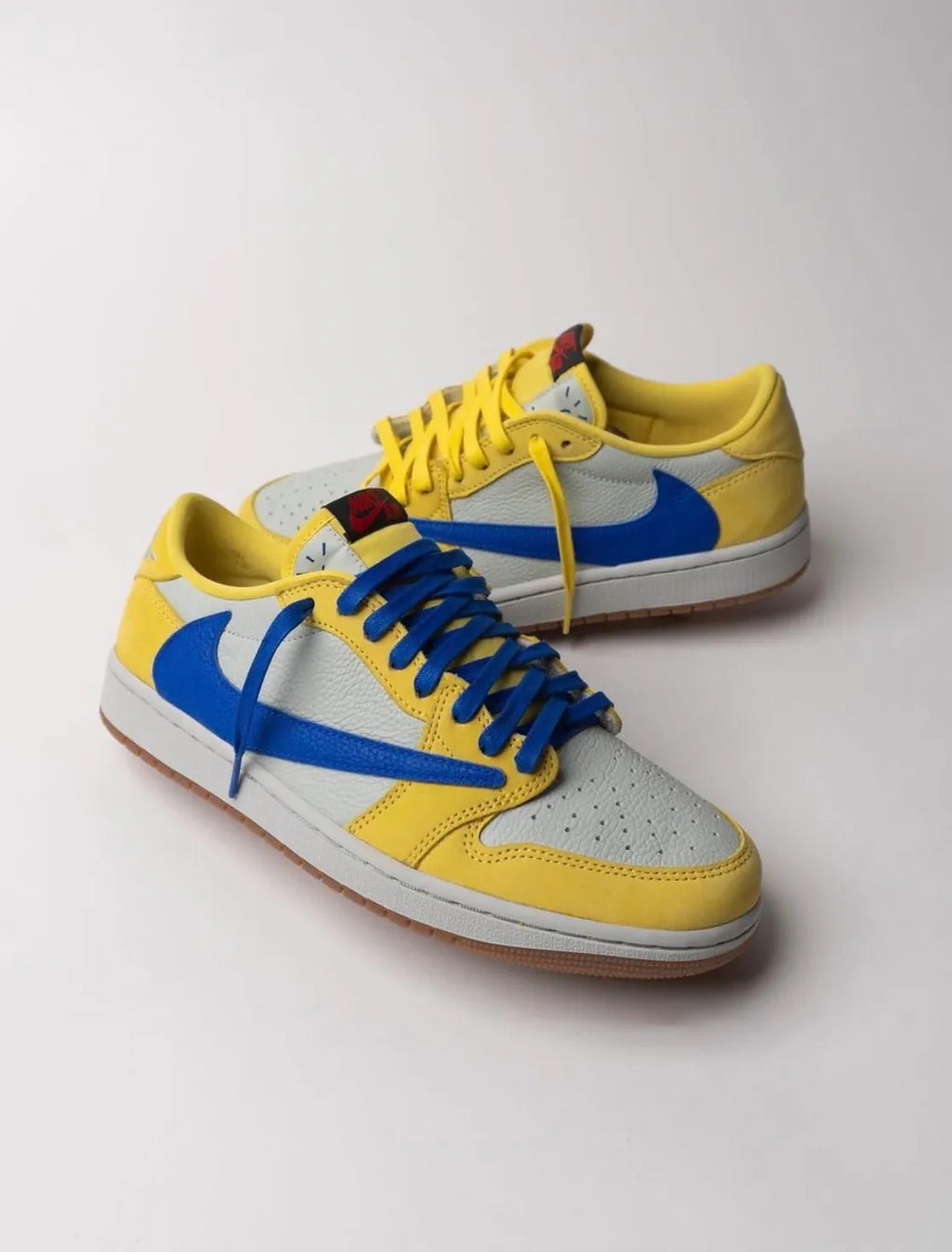 Travis Scott x Air Jordan 1 Low OG “Canary” 女款 藍黃 藍倒鉤 DZ4137-700