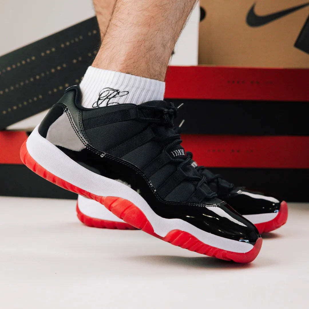 Air Jordan 11 Low “Bred” 2025 經典黑紅 FV5104-006