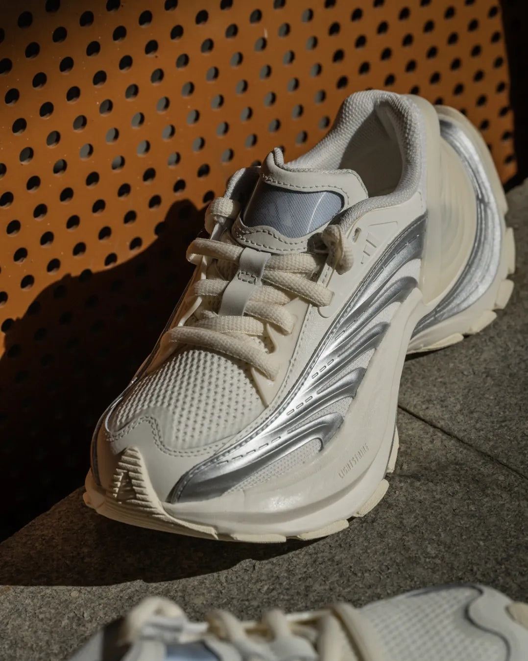 Adidas XLG MTW 銀色 JR6390