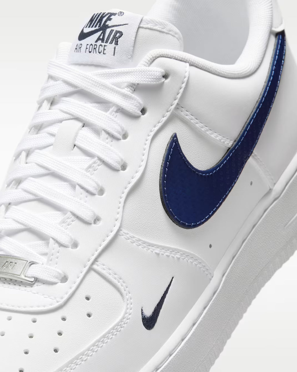 AIR+FORCE+1+’07+TECH+ESS (5)