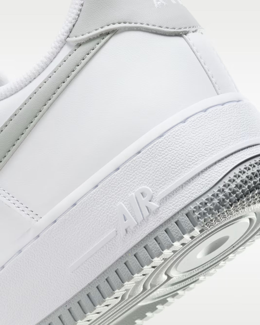 NIKE AIR FORCE 1 LOW "LIGHT SMOKE GREY" 白灰 FJ4146-100