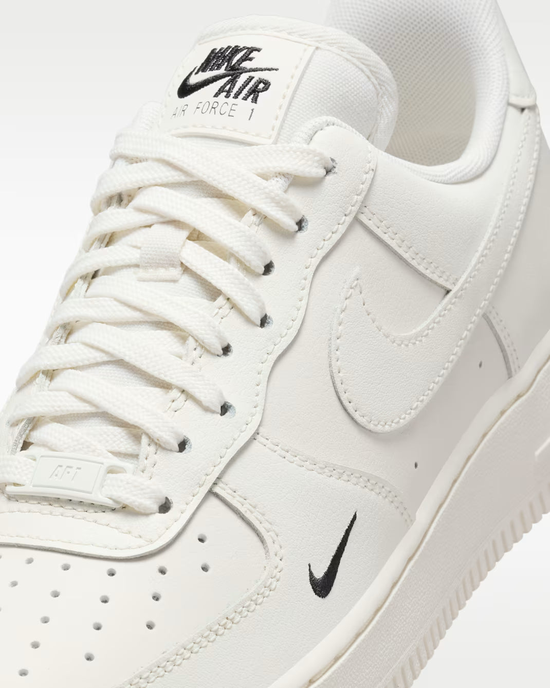 Nike Air Force 1 ’07 Essential 奶油白小黑勾 HF1058-133