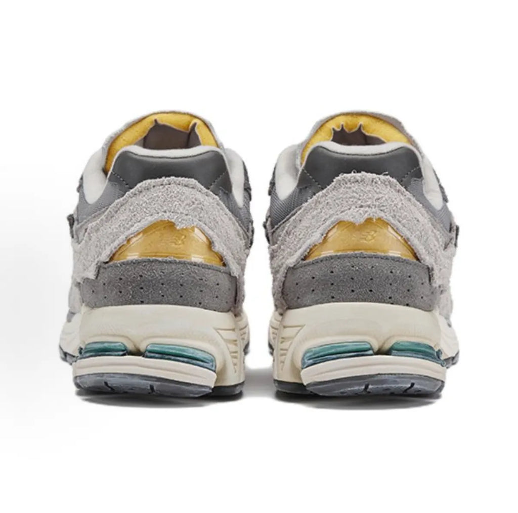 New Balance NB 2002R 麂皮 雲霧灰 M2002RDA