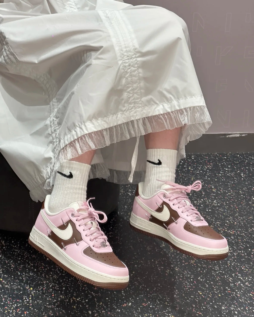 Nike Air Force 1 "Inverts" 四小勾 粉棕 IO7595-211