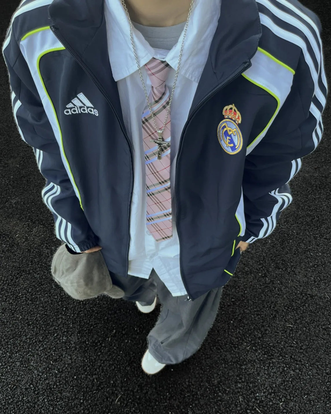 Adidas x Real Madrid 刺繡足球外套