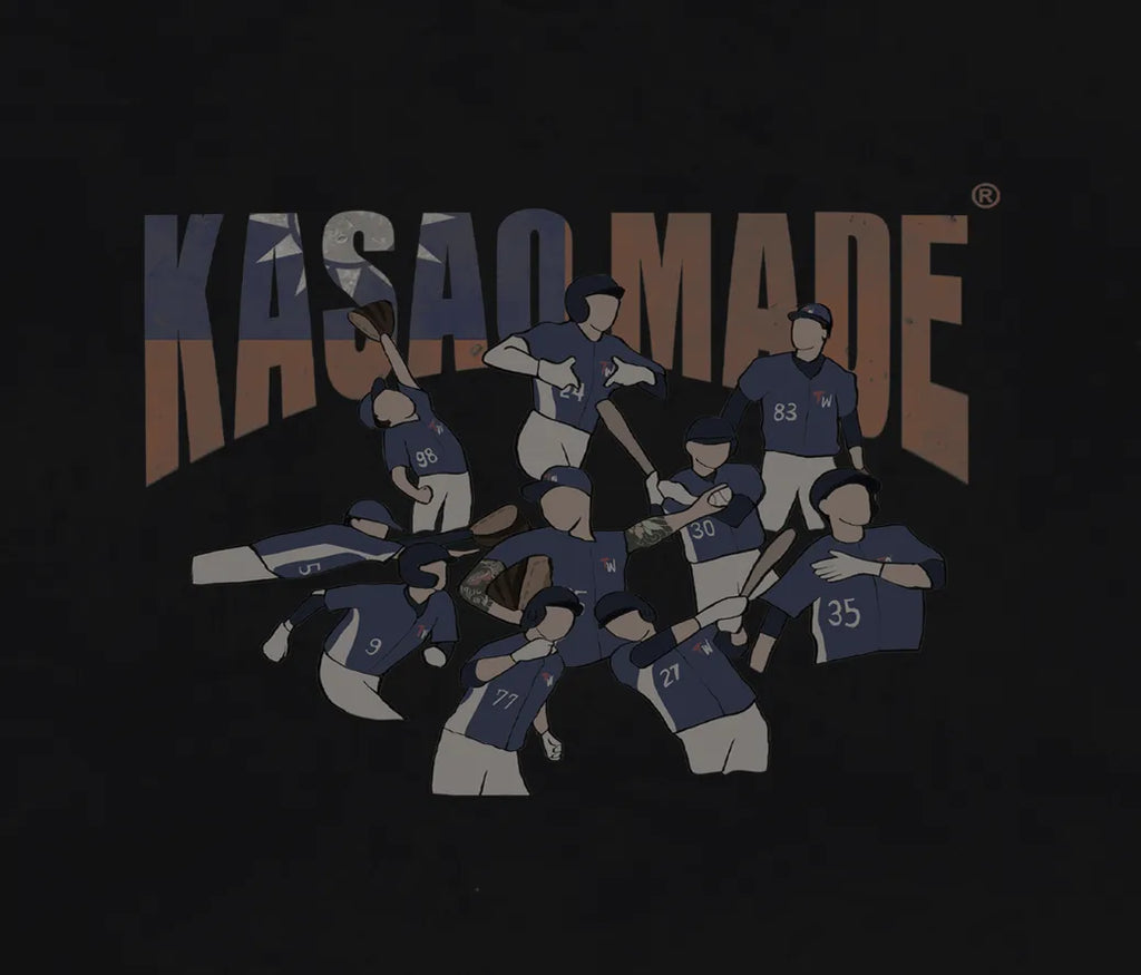 𝗞𝗔𝗦𝗔𝗢 𝗠𝗔𝗗𝗘®︎ SS25 “Champion’s Legacy” Tee Dark Black (預購需等待四周到貨，商品為手工製作耗時較久）