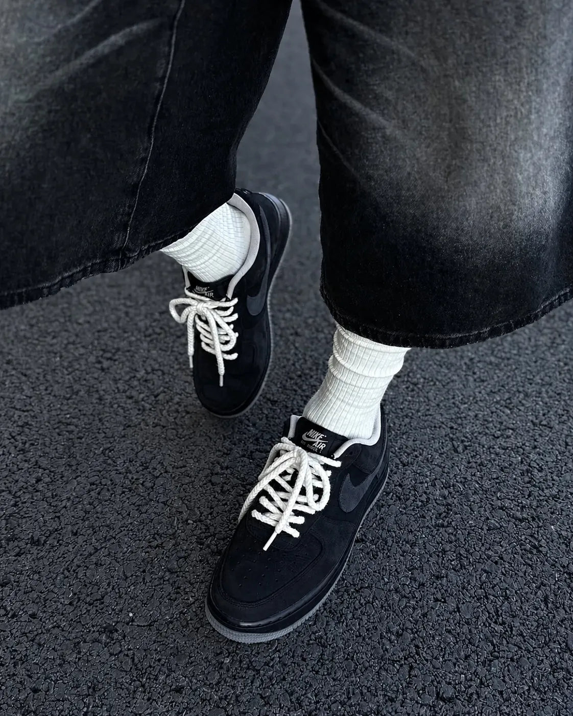 NIKE AIR FORCE 1 Black Fossil