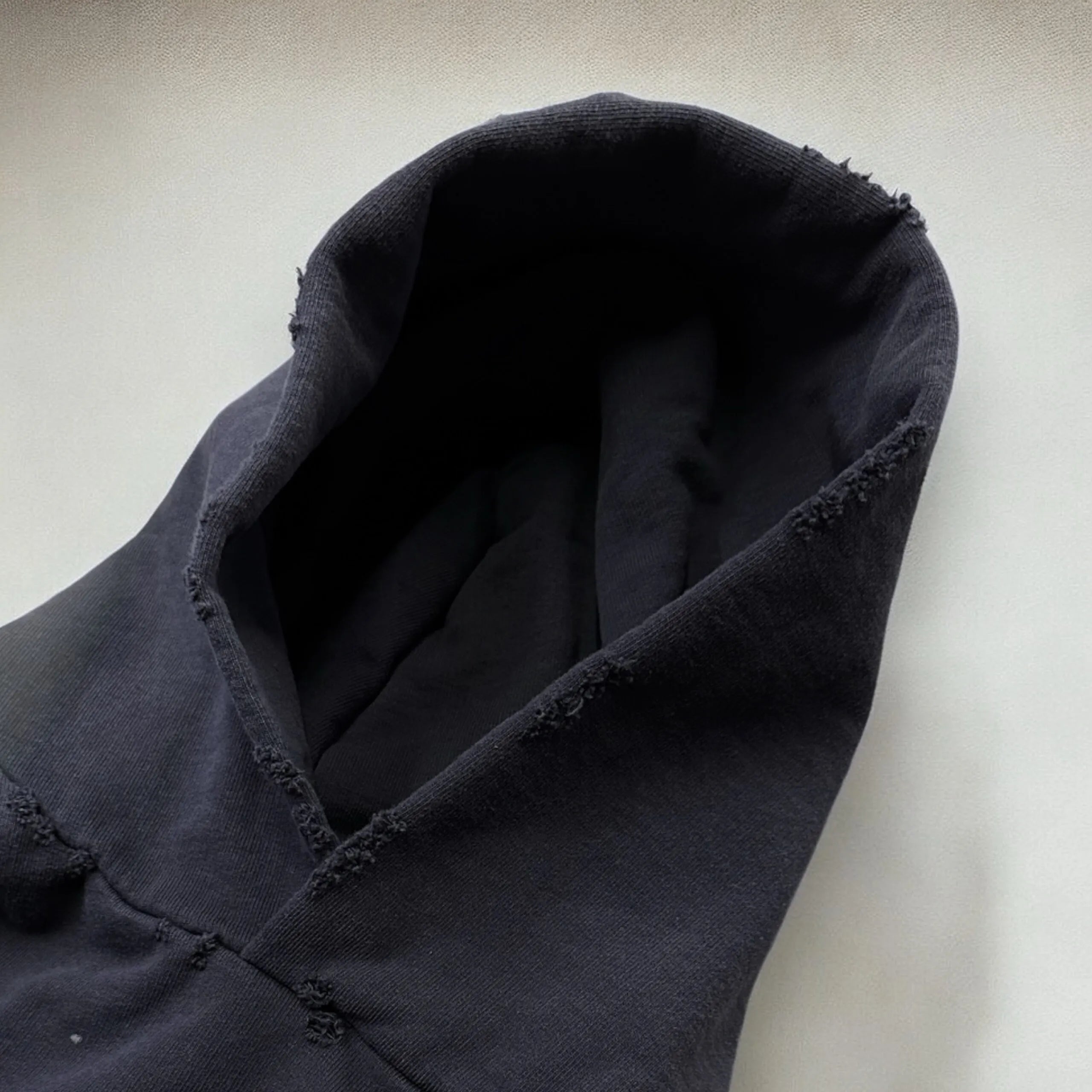𝗞𝗔𝗦𝗔𝗢 𝗠𝗔𝗗𝗘®︎ FW24 “Champion’s Legacy” Hoodie Washed Dark Navy (預購需等待四周到貨，商品為手工製作耗時較久）