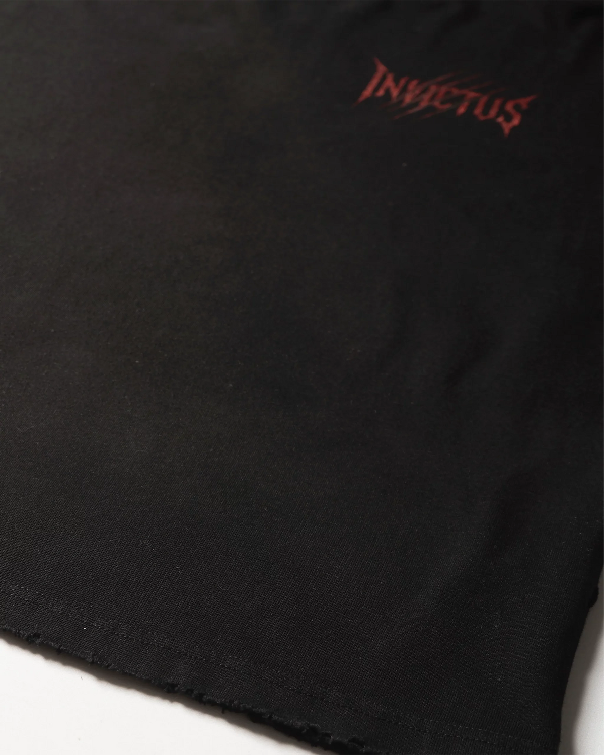 INVICTUS DESTROYED CROP TEE / 爪痕戰損短袖