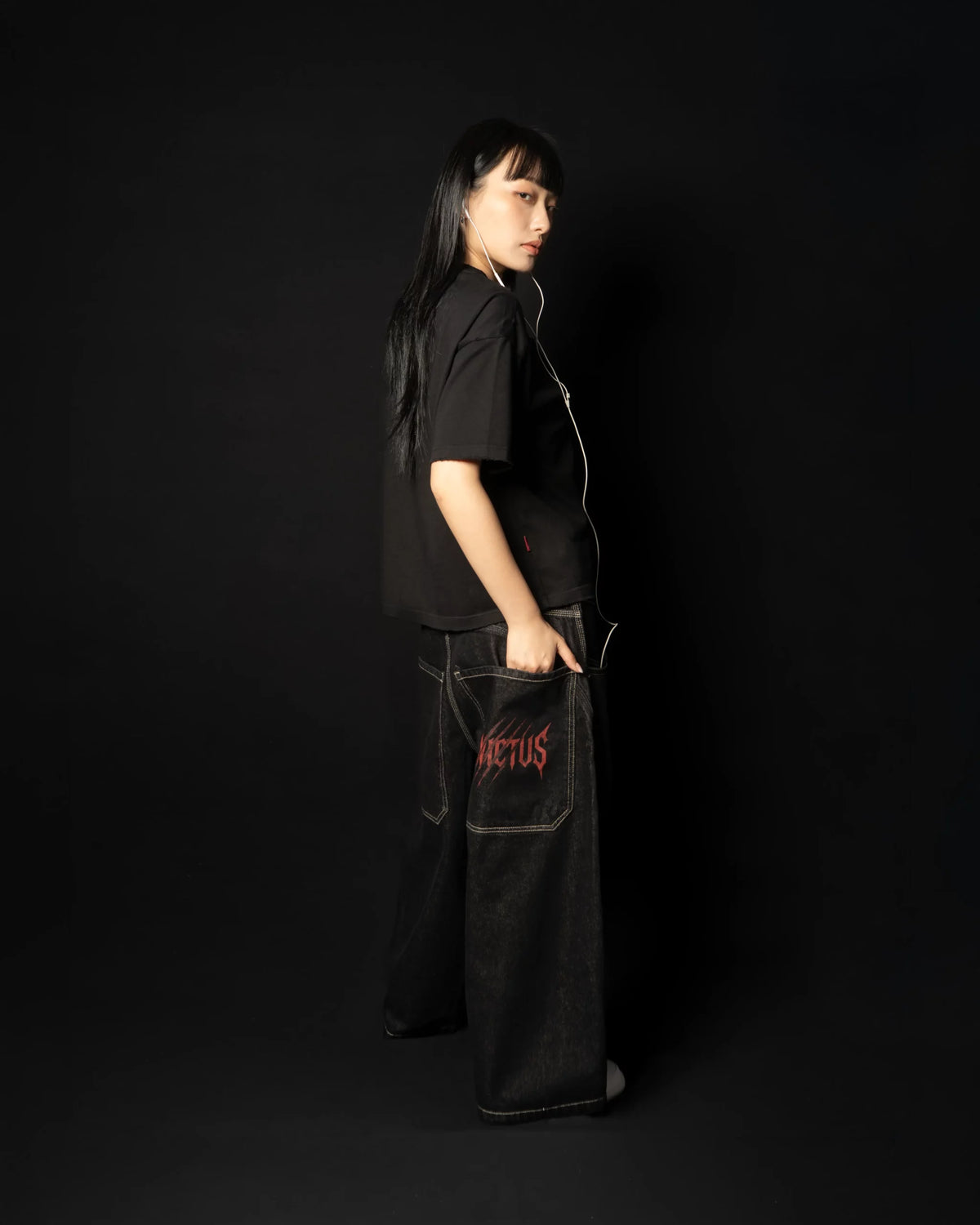 INVICTUS DESTROYED CROP TEE / 爪痕戰損短袖