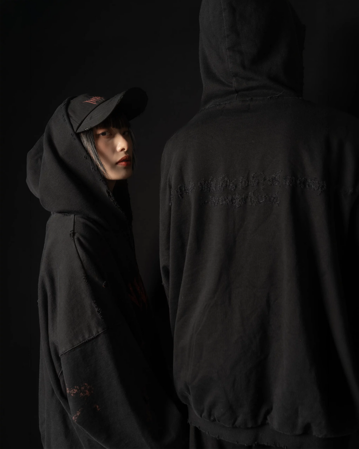 INVICTUS DESTROYED LAYERED ZIP HOODIE / 戰損彈孔雙層連帽外套