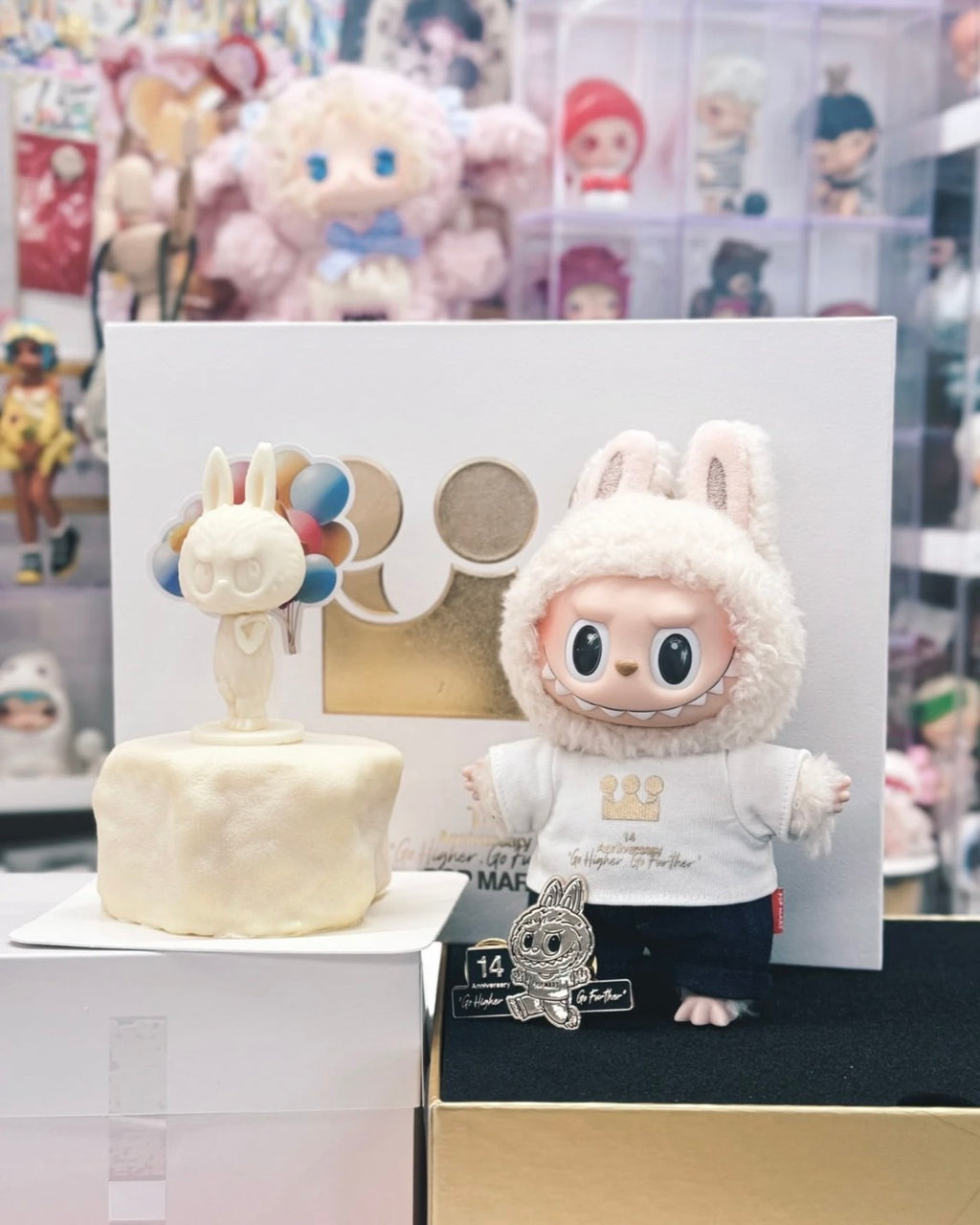 POPMART 泡泡瑪特 LABUBU 14週年員工限定禮盒版