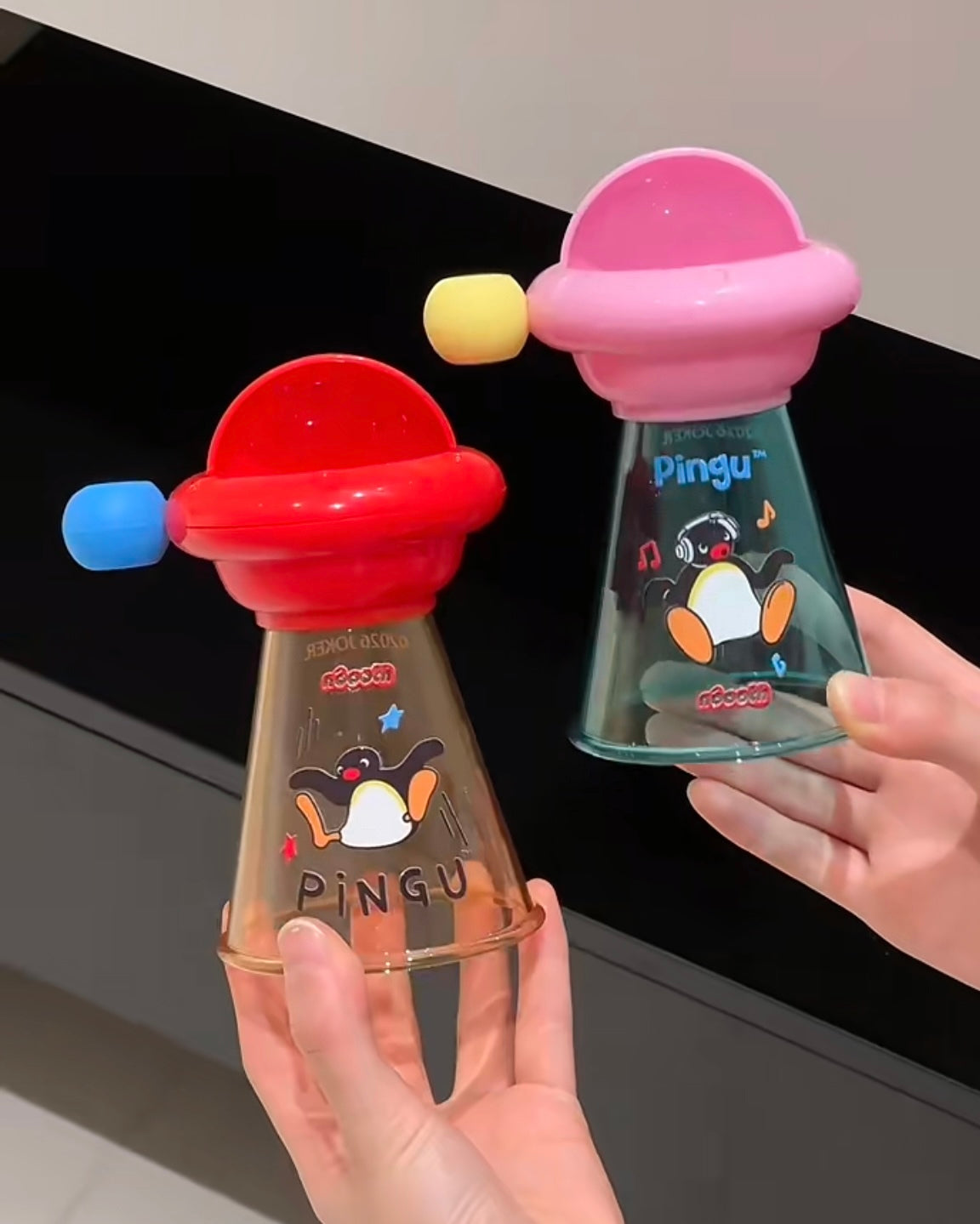 正版授權PINGU 企鵝家族 UFO造型 磁吸 漱口杯組