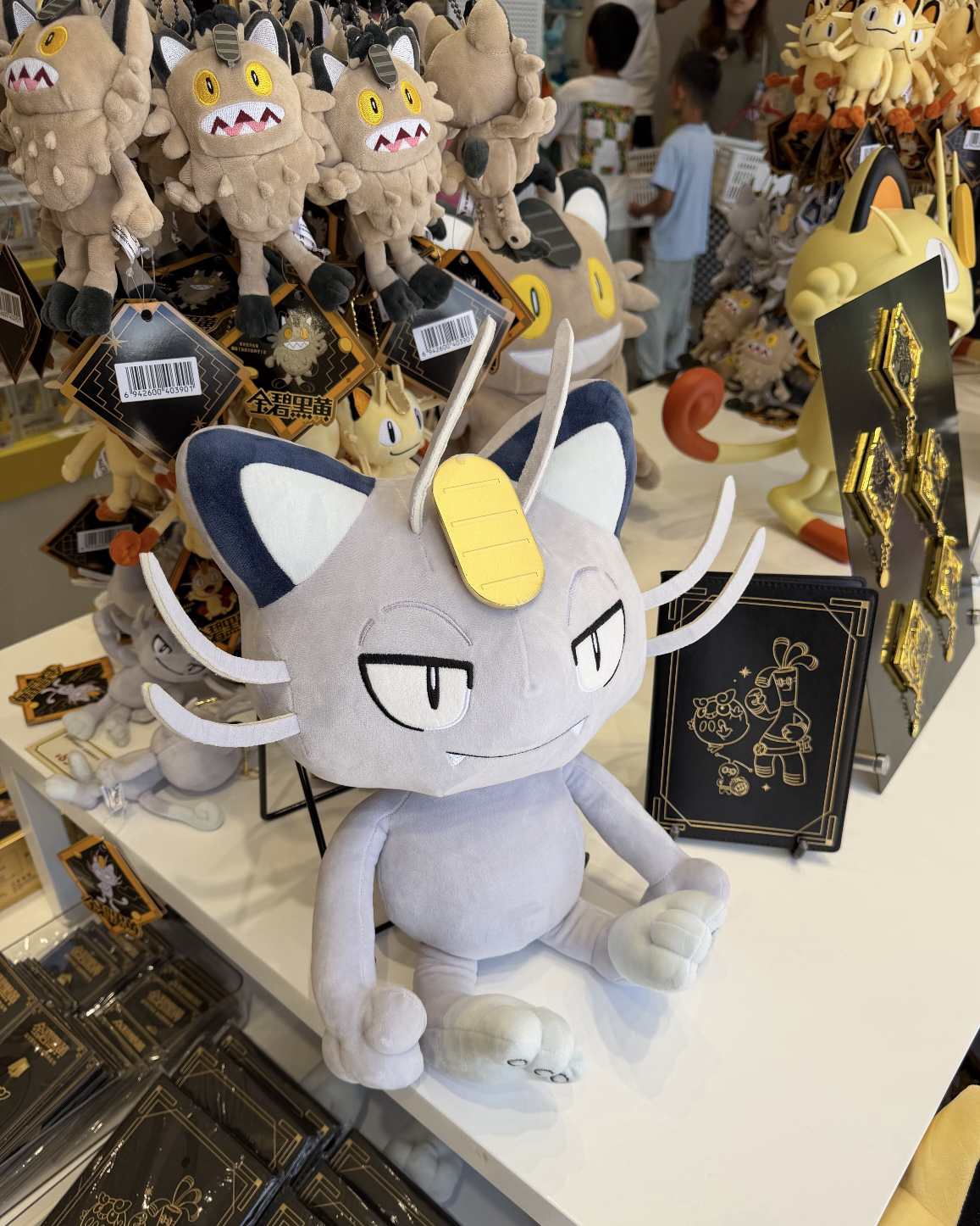 POKÉMON 寶可夢 金碧黑黃系列 喵喵 毛絨 娃娃 吊飾 共3款