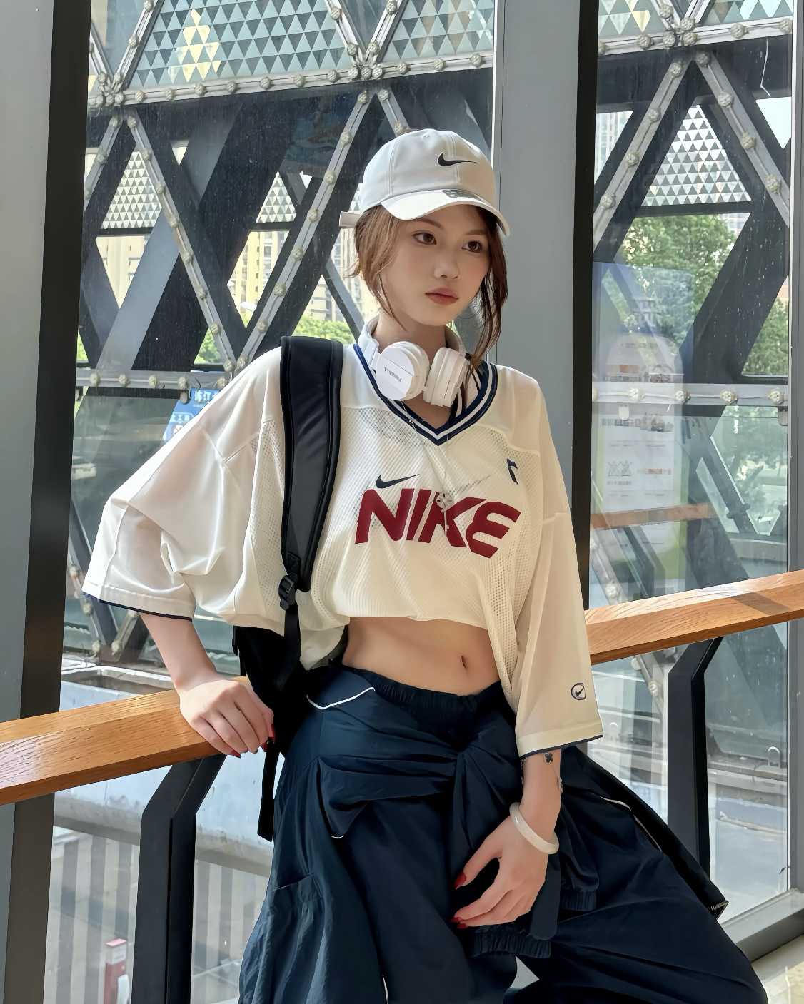NIKE SPORTSWEAR 1972 透氣網布 V領 撞色 拼接 寬鬆 短袖 上衣