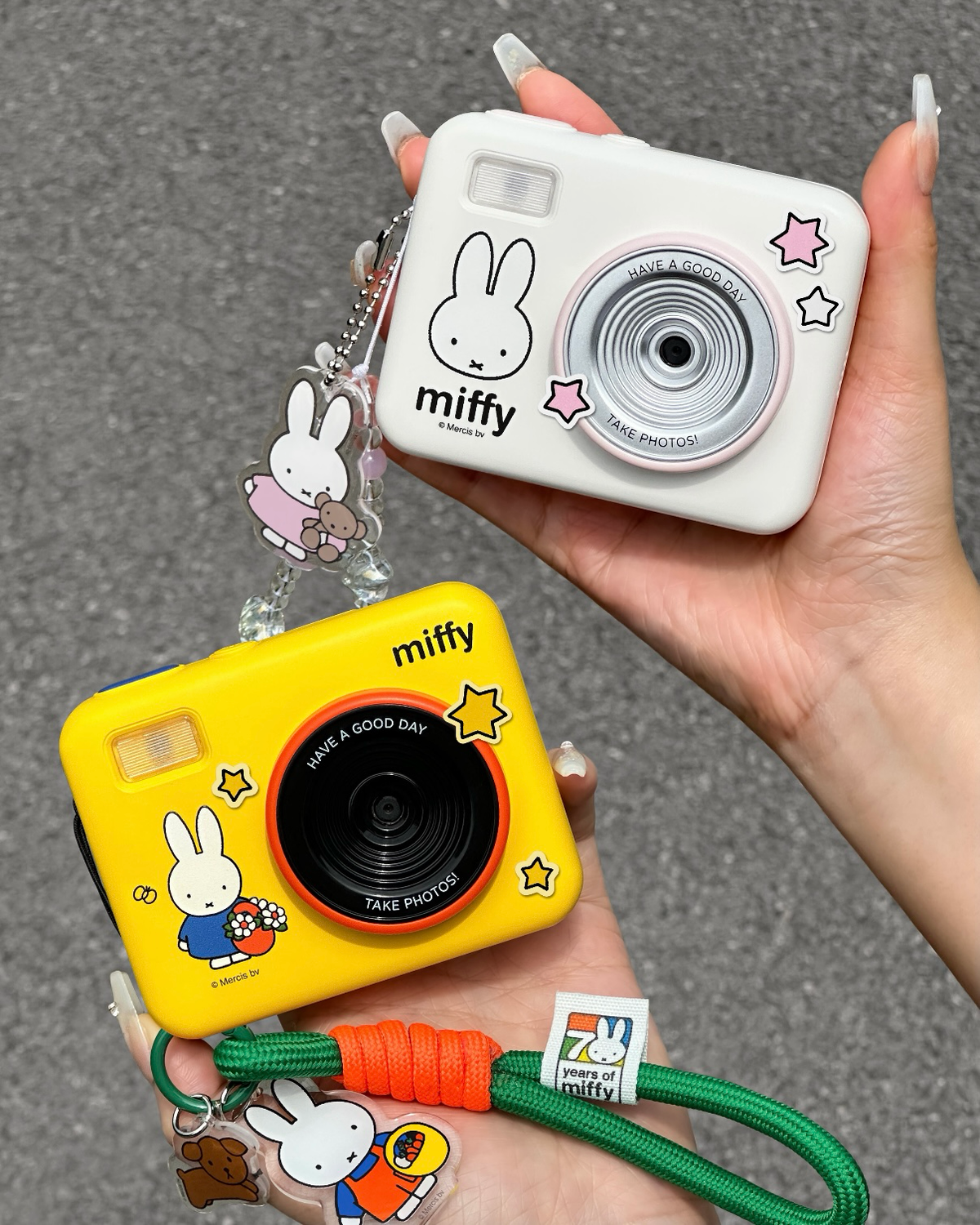 正版授權 MIFFY 米菲兔 相機 翻轉螢幕 附32G記憶卡+讀卡器