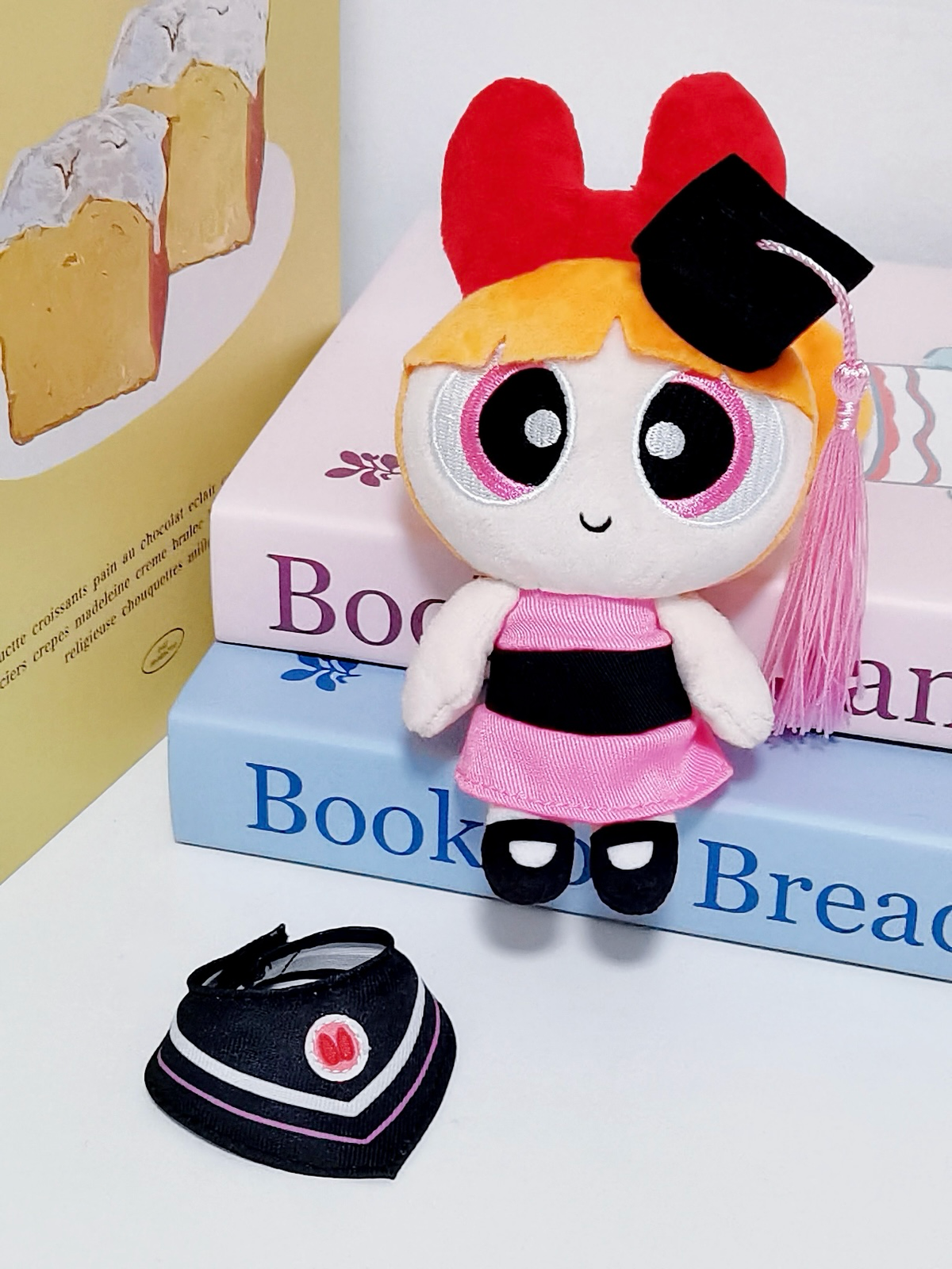 正版授權 飛天小女警 畢業 學士服 毛絨 吊飾