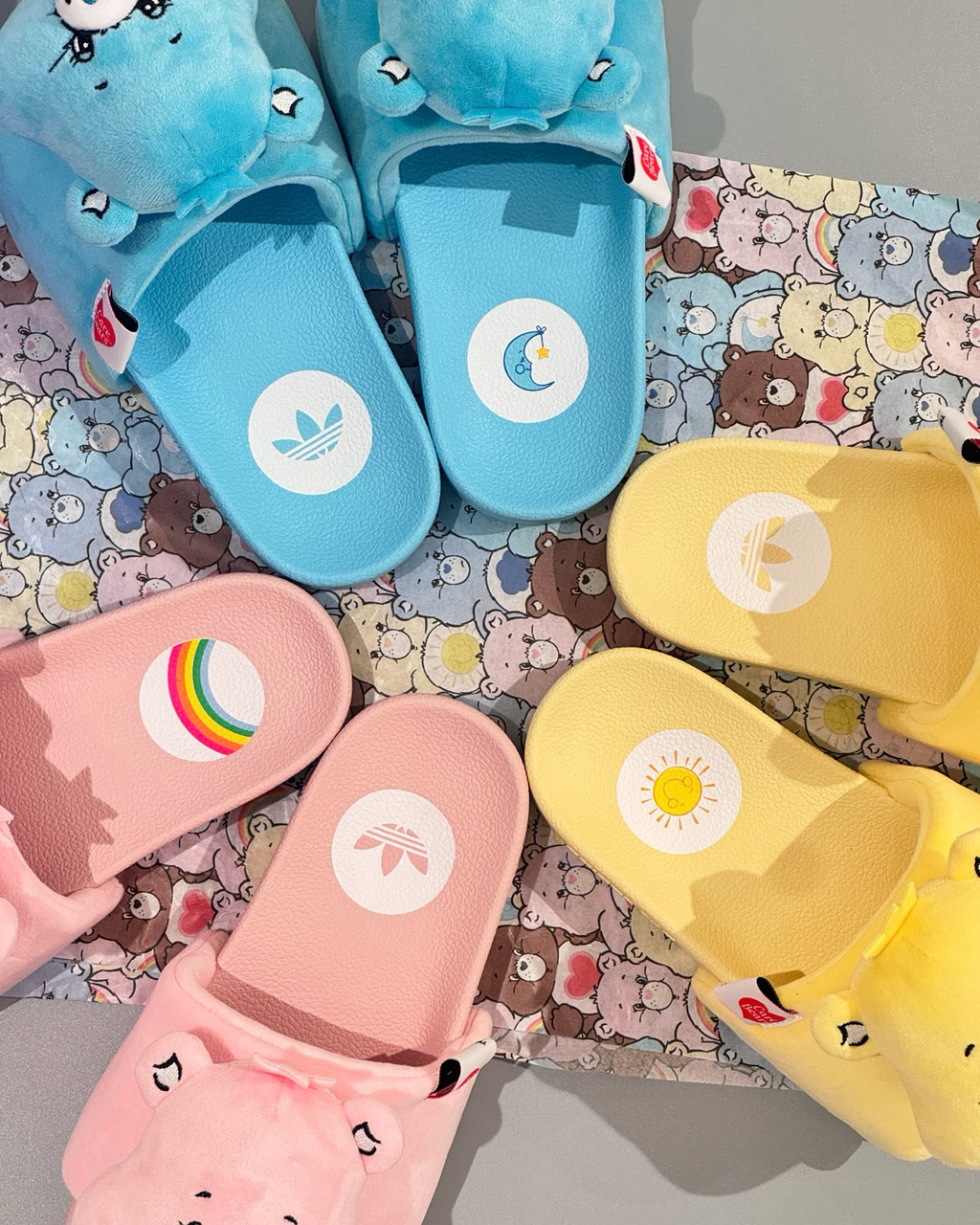 ADIDAS x CARE BEARS Adilette 彩虹熊聯名毛絨拖鞋睡覺熊陽光熊樂觀熊