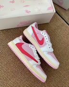 Nike AJ1 x Travis Scott 紅粉倒鉤桃粉色聯名低筒休閒鞋男女鞋 IQ7604-101