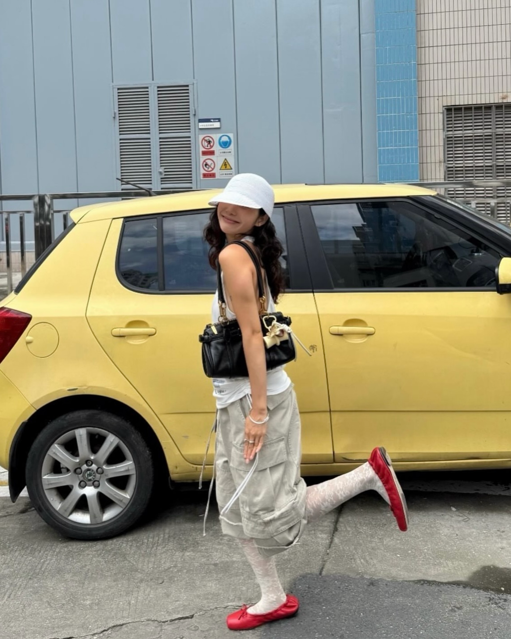 CHARLES & KEITH 小CK Gwynne 金屬釦托特包法棍包單肩包肩背包 CK2-30271744