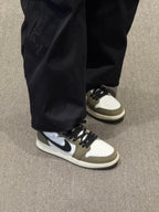 Nike Air Jordan 1 Retro Low OG 小倒勾 橄欖綠 大童鞋 HQ6999-200