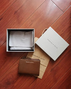 CHARLES & KEITH 小CK 象牙白 巧克力棕 拉鏈短夾 錢包 CK6-10680907