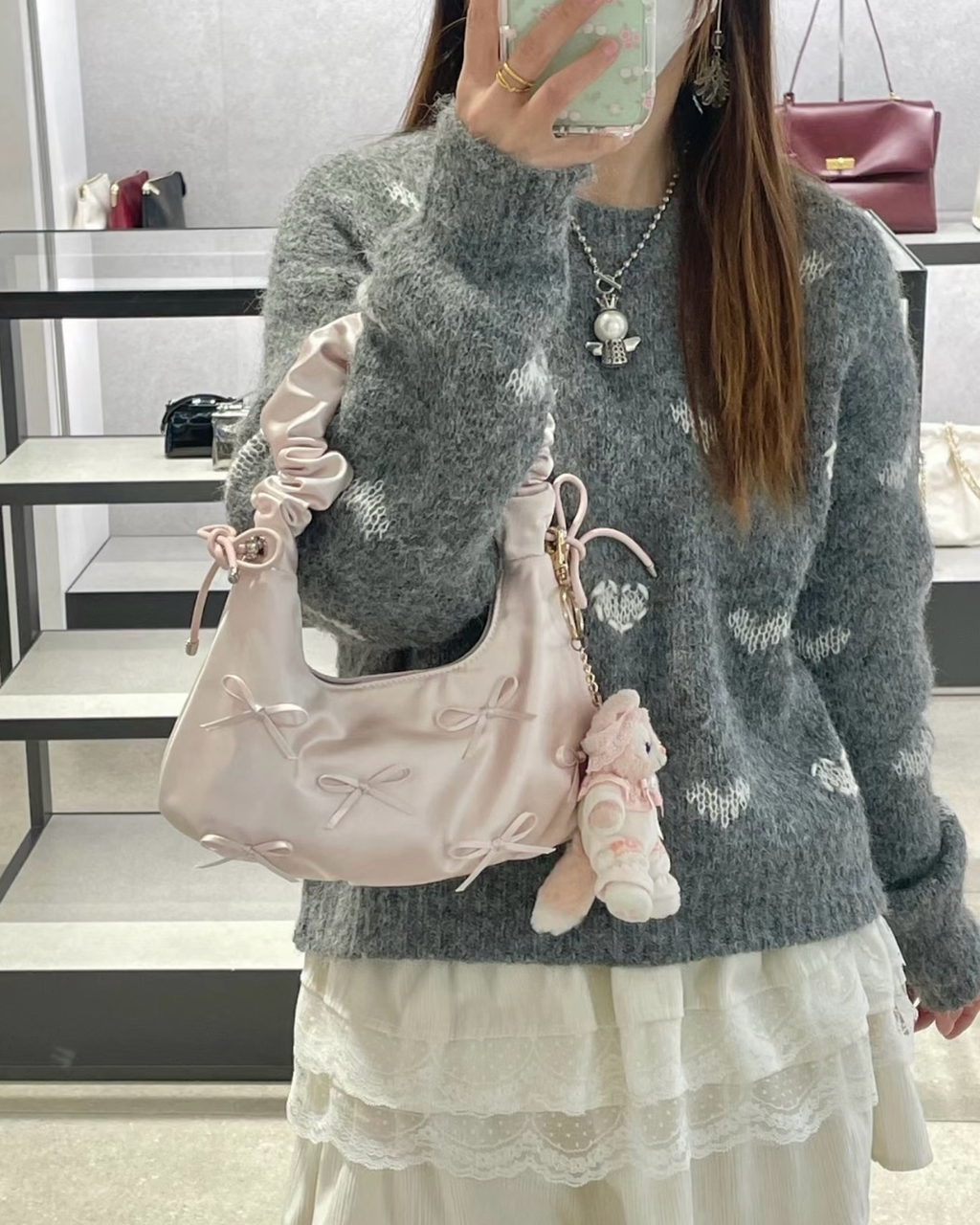 CHARLES & KEITH 小CK 粉色絲緞蝴蝶結皺摺綡繩雲朵包肩背包手提包CK2-40151496