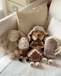 JELLYCAT 洛杉矶限定 巴賽羅熊 金標奶油邦尼兔 毛茅茅手套 圍巾熱可可 薑餅屋