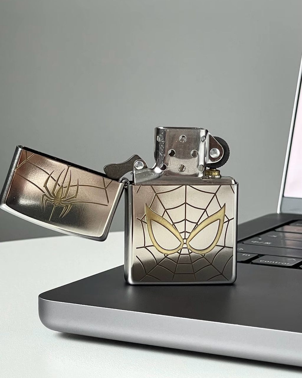 ZIPPO x MARVEL 漫威 蜘蘱人 聯名款 雷射雕刻 煤油打火機 禮盒裝