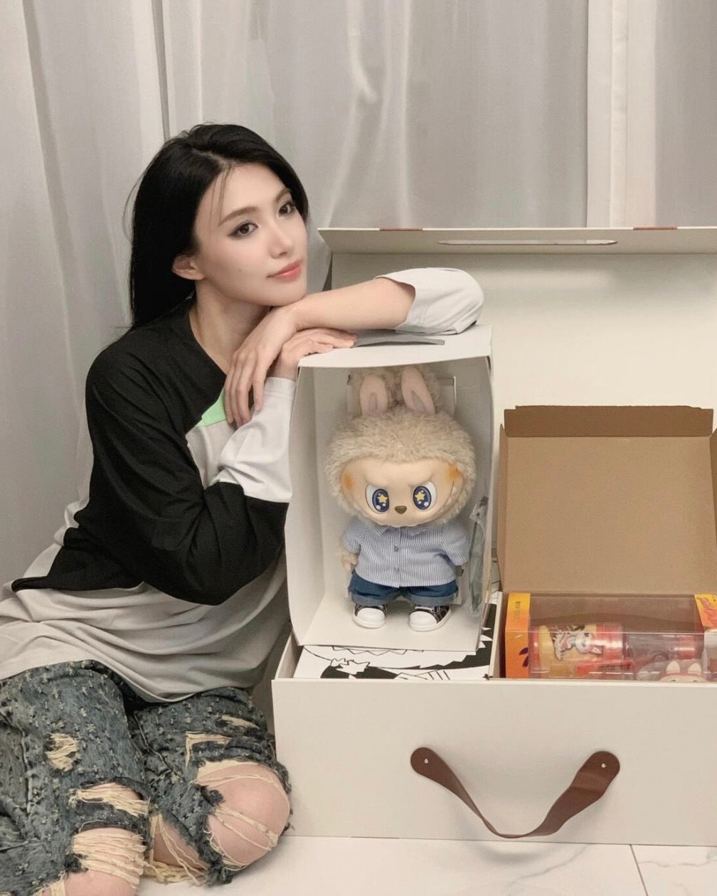 POP MART 泡泡瑪特 THE MONSTERS LABUBU FLIP WITH ME 搪膠 公仔 40CM 夏日浪