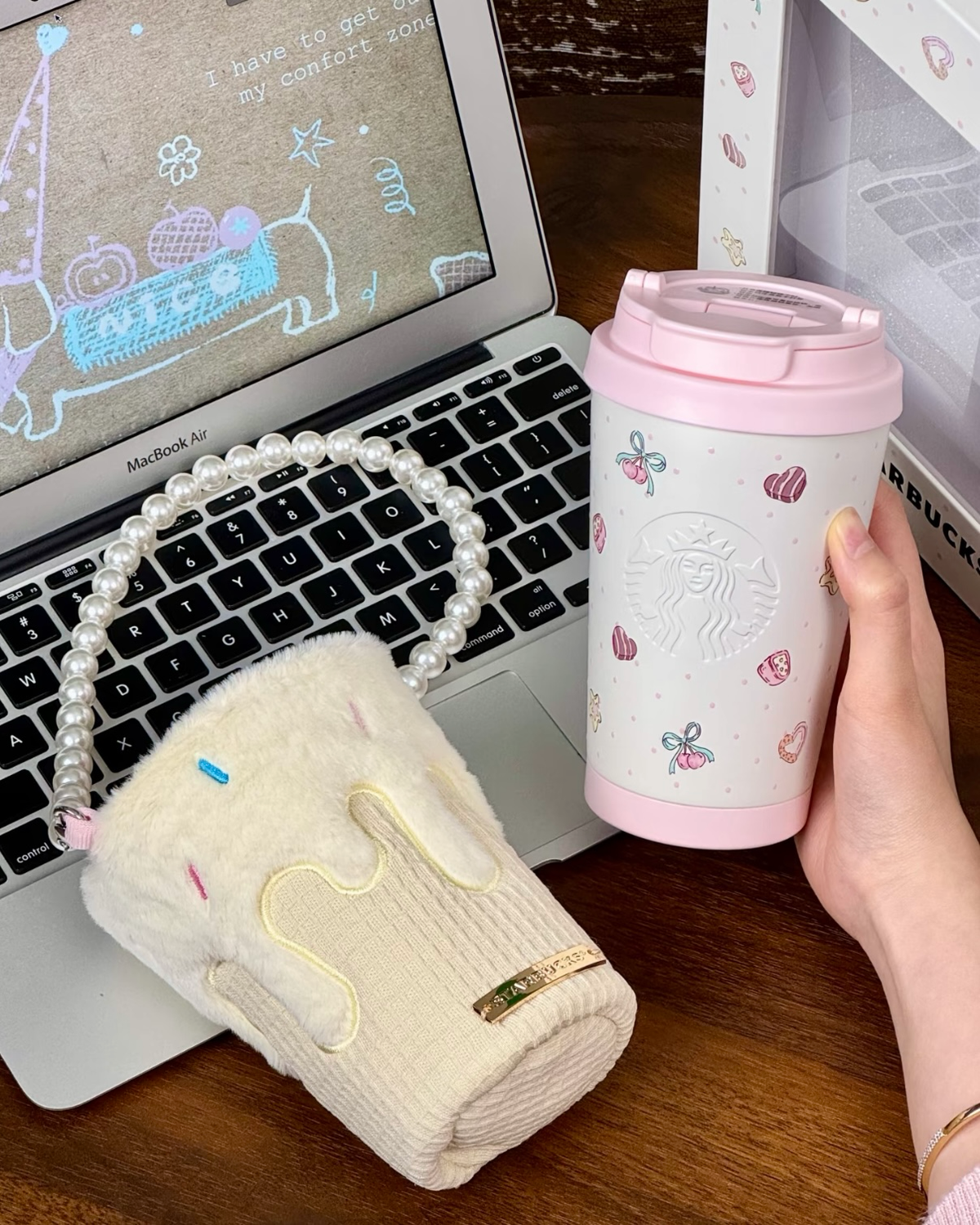 STARBUCKS 星巴克 夏日甜品派對系列 直飲杯禮盒 380ml 附毛絨杯套