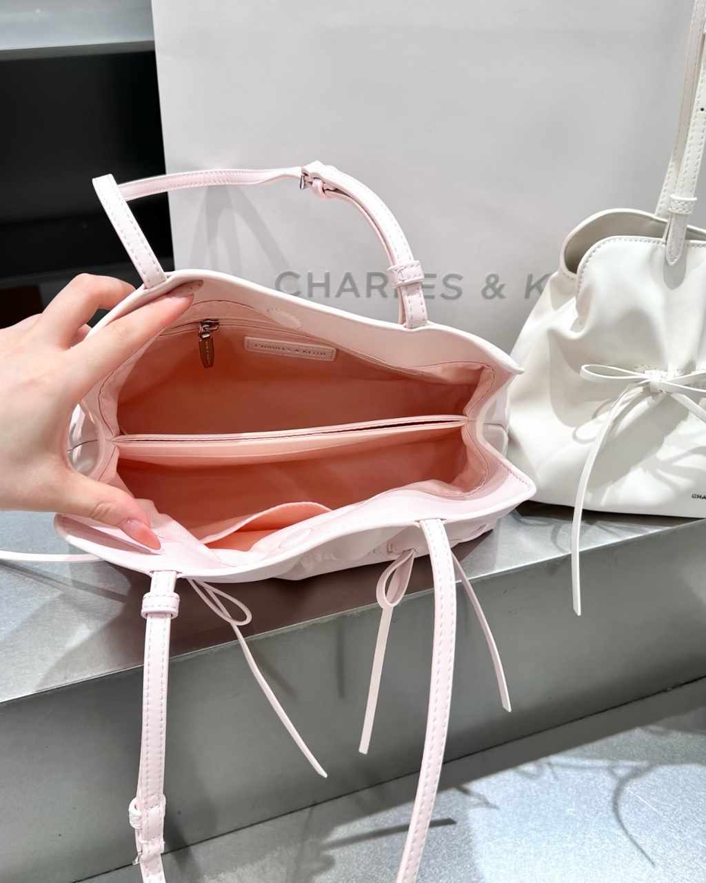CHARLES & KEITH 小CK Reese 蝴蝶結 褒皺 單肩包 肩背包 CK2-20151672