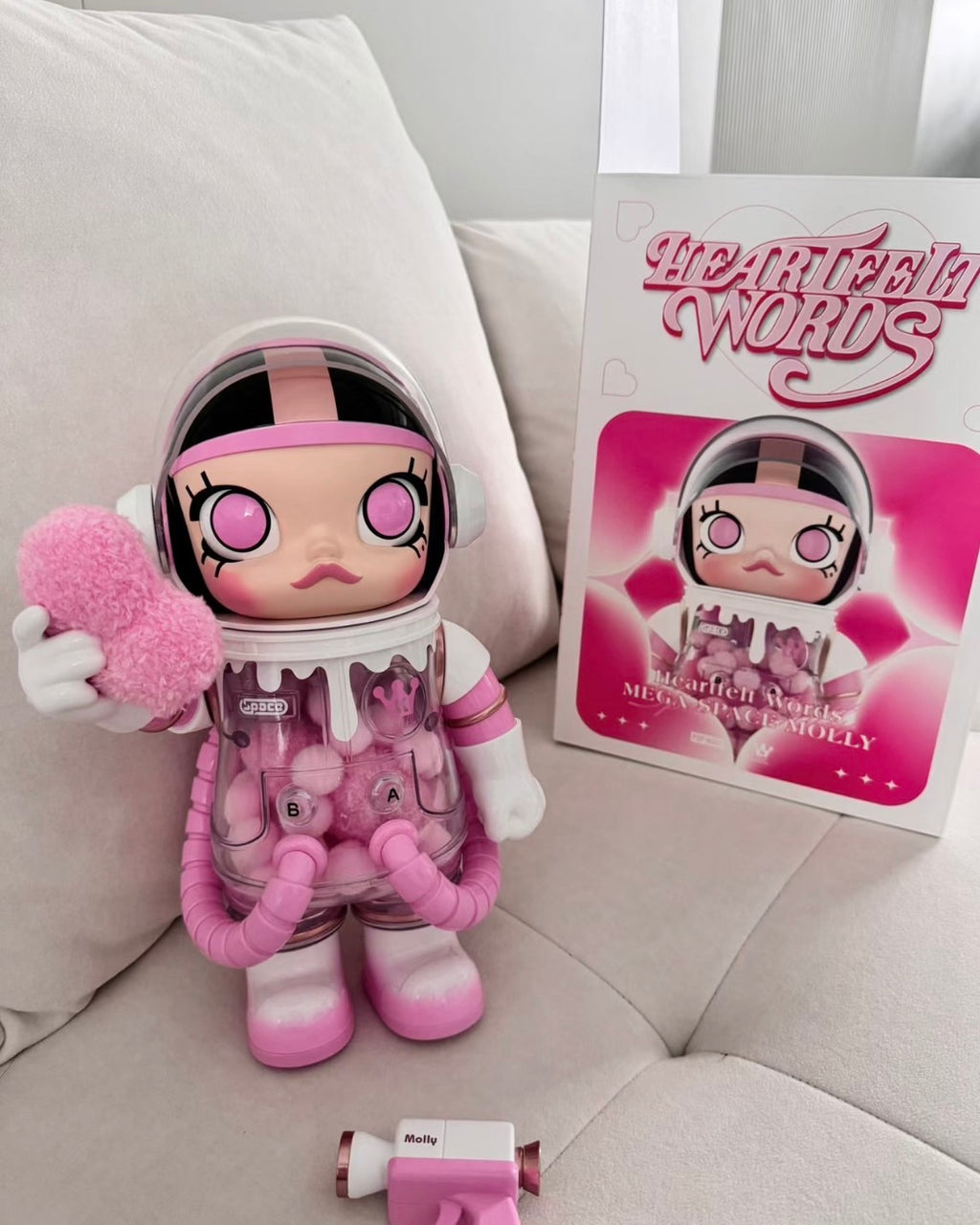 POPMART泡泡瑪特 SPACE MOLLY 心語 400% 1000%