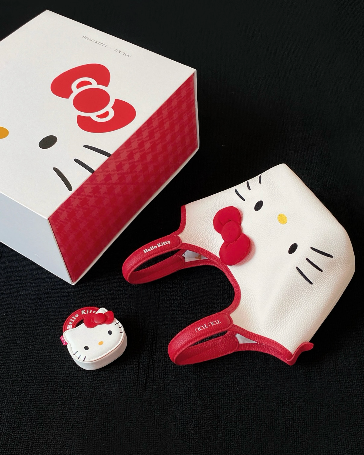 TOUTOU x HELLO KITTY 牛皮菜籃包 水桶包 肩背包 手提包
