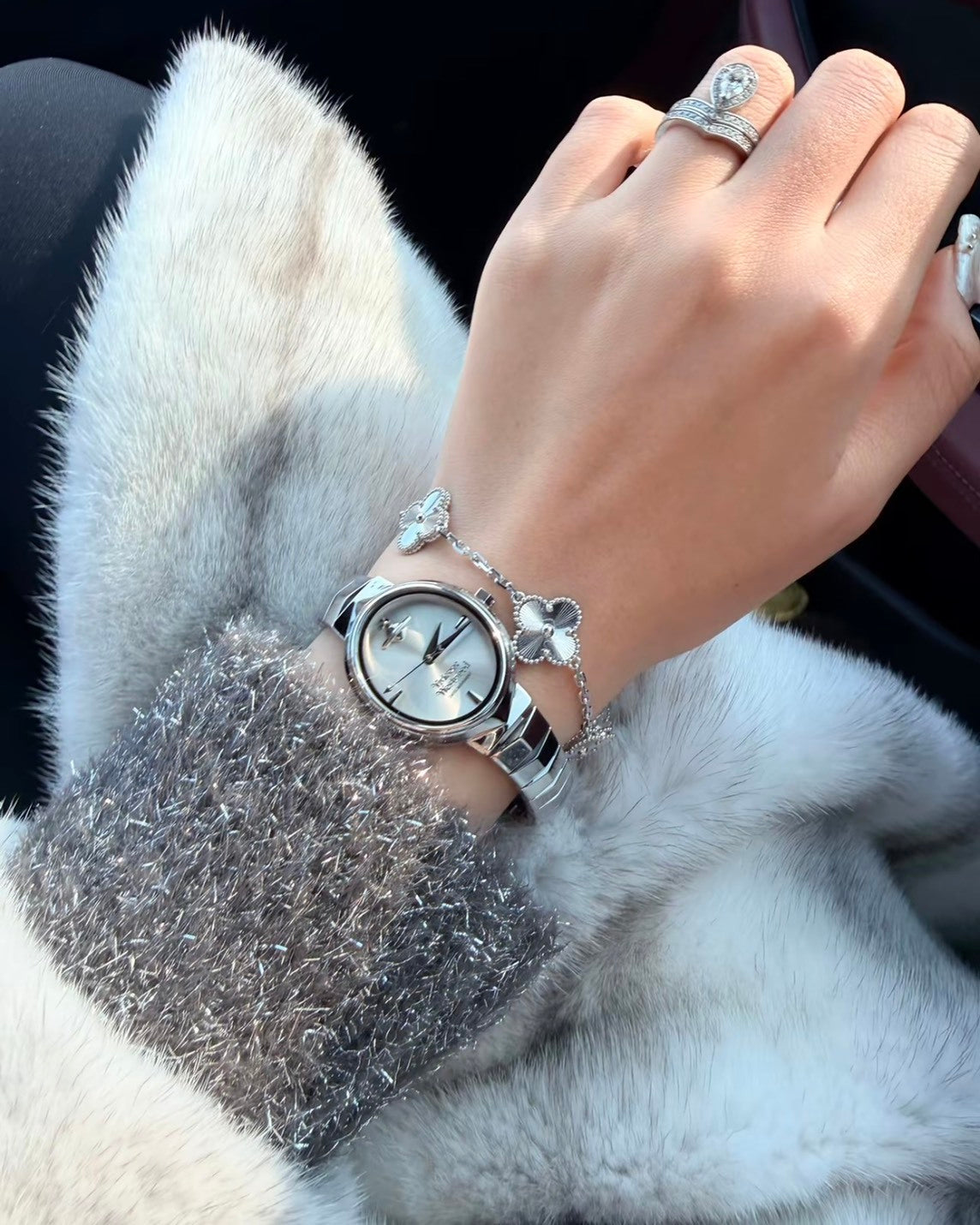 Vivienne Westwood Armour Watch 經典盔甲蛇骨腕錶 銀色