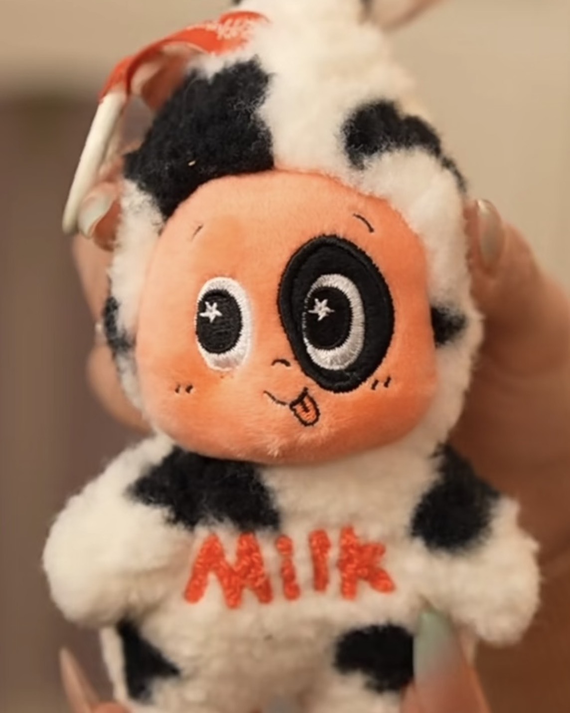 POPMART 泡泡瑪特 歡迎來到月球表面系列 星星人 毛絨吊飾 掛件 牛奶 蜜蜂