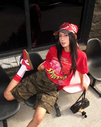 UNDEFEATED x 蜘蛛人 復古漫畫 聯名款 落肩 圓領 短袖 短Tee 上衣 黑色 紅色
