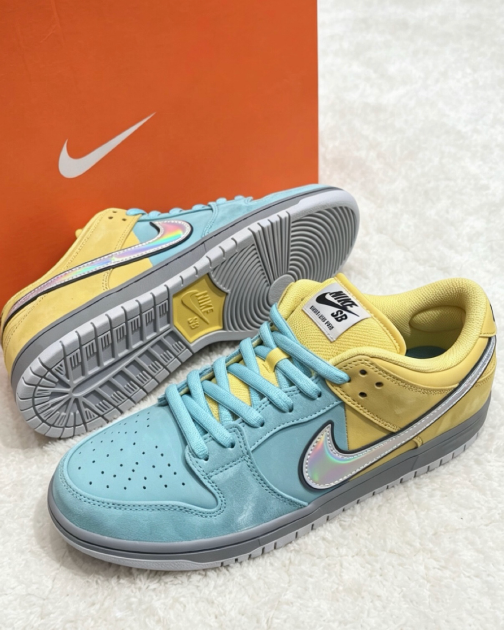 Nike SB Dunk Low Pro 藍黃撞色雷射勾磨砂霧面皮革低筒休閒鞋男鞋 IR1888-700