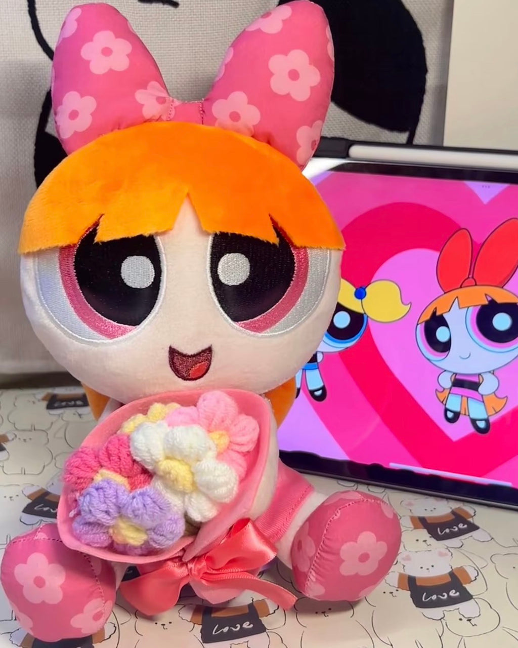正版授權飛天小女警 手捧花 毛絨公仔 禮盒 附星星燈