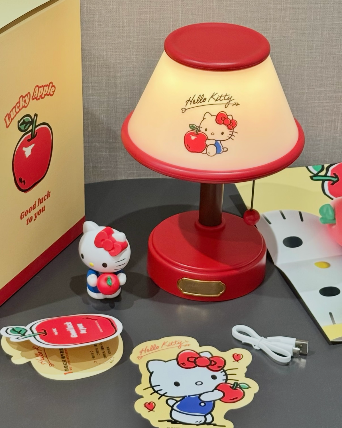 正版授權 HELLO KITTY 蘋果款 檯燈造型 小夜燈 擺件