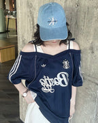 ADIDAS ORIGINALS 美式露肩吊帶蕊絲球衣寬鬆短袖上衣 深藍KU4756 玫瑰粉KU4757