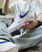 NIKE AIR FORCE 1 '07 皇家藍白 刺繡小勾 碳纖維勾 低筒休閑鞋 男鞋 IV5732-100