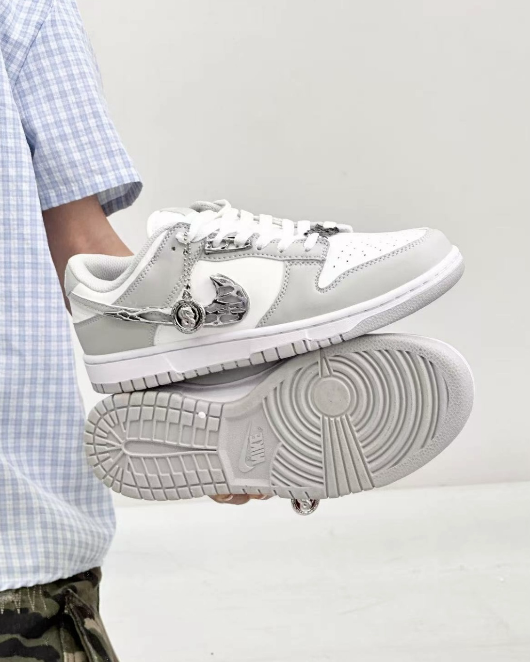 【訂製款】NIKE DUNK LOW 灰白 液態銀 金屬 低筒 男女鞋