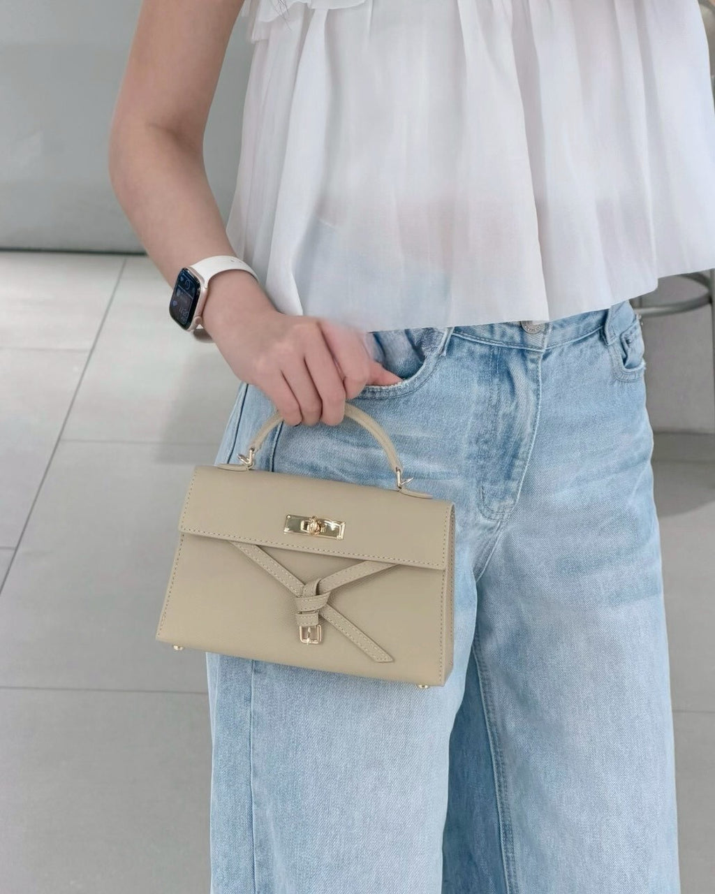 CHARLES & KEITH 小CK Tricha 綁帶手提包 肩背包 荔枝紋 CK2-50701691